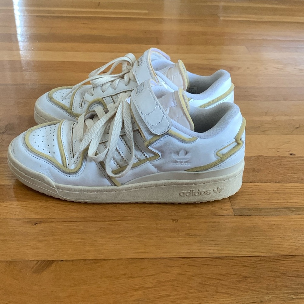 Adidas Forum lows